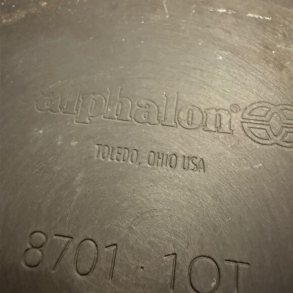 Calphalon Signature 8701 Sauce Pan 1 Qt. Made in USA - Picture 5 of 5